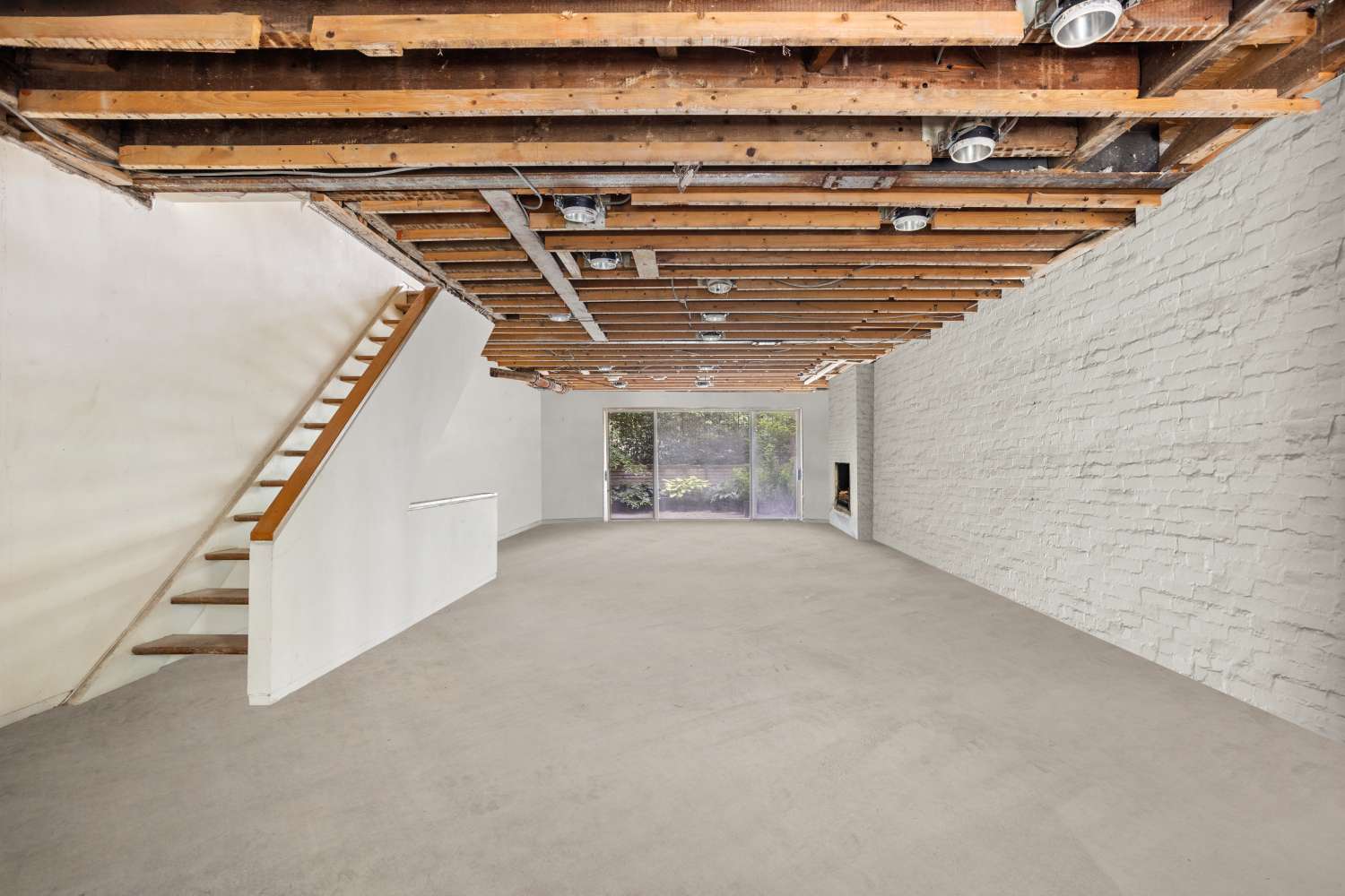 Manhattan, NY 10128,534 E 87TH Street