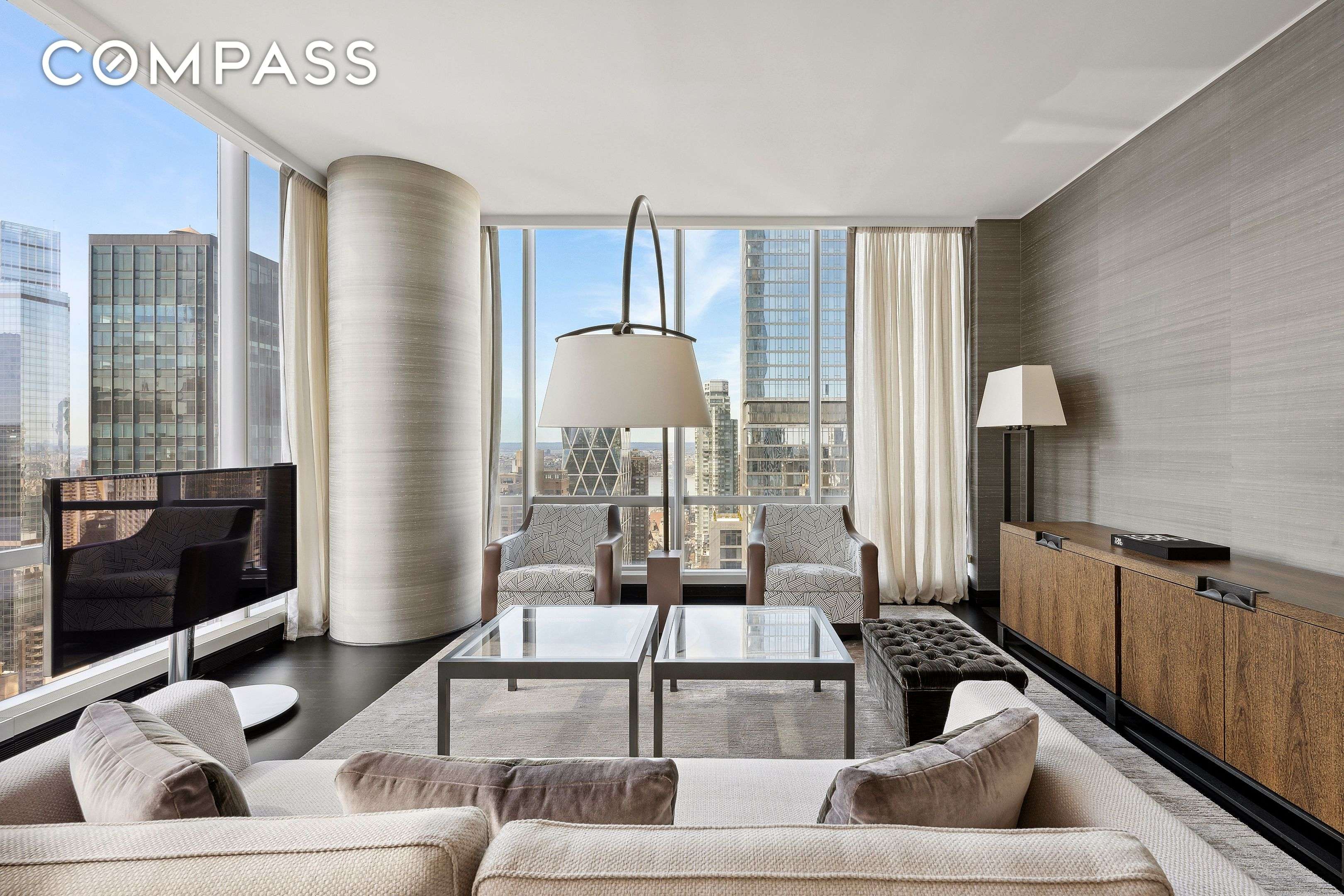 Manhattan, NY 10019,157 W 57th Street #50B