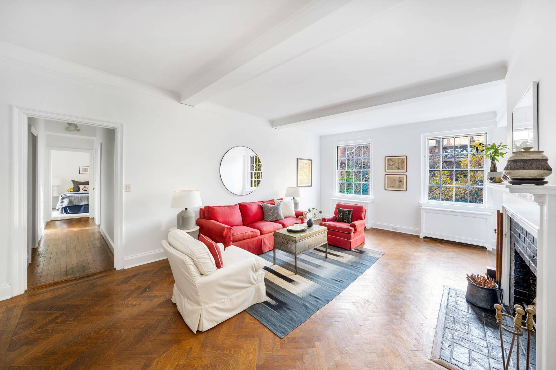 Manhattan, NY 10011,40 5TH Avenue #4D