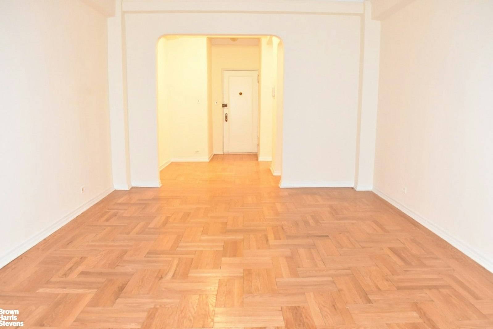Manhattan, NY 10033,205 PINEHURST Avenue #1L