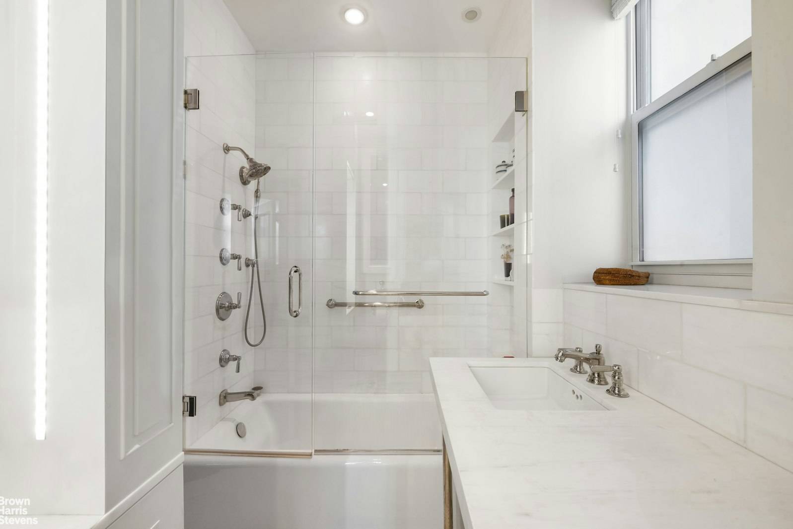 Manhattan, NY 10032,790 RIVERSIDE Drive #6E