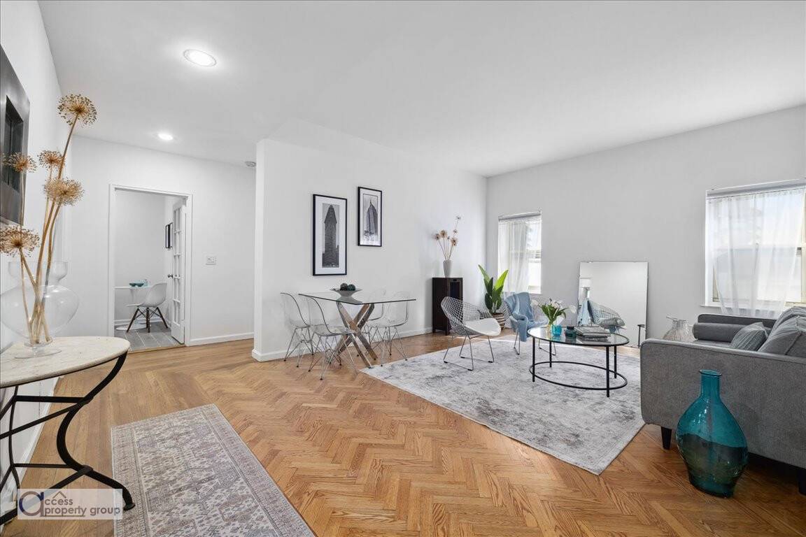 Manhattan, NY 10019,57 W 58TH Street #10E