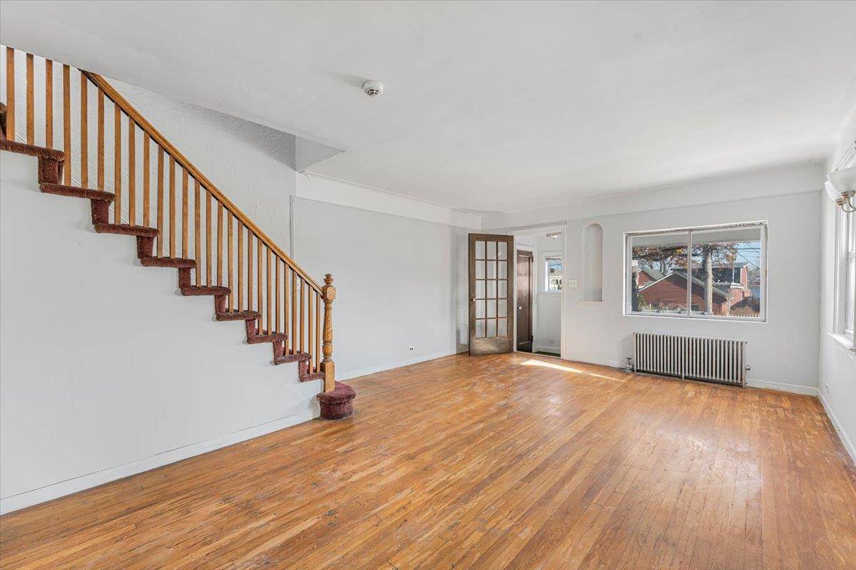 Bronx, NY 10473,127 HUSSON Avenue