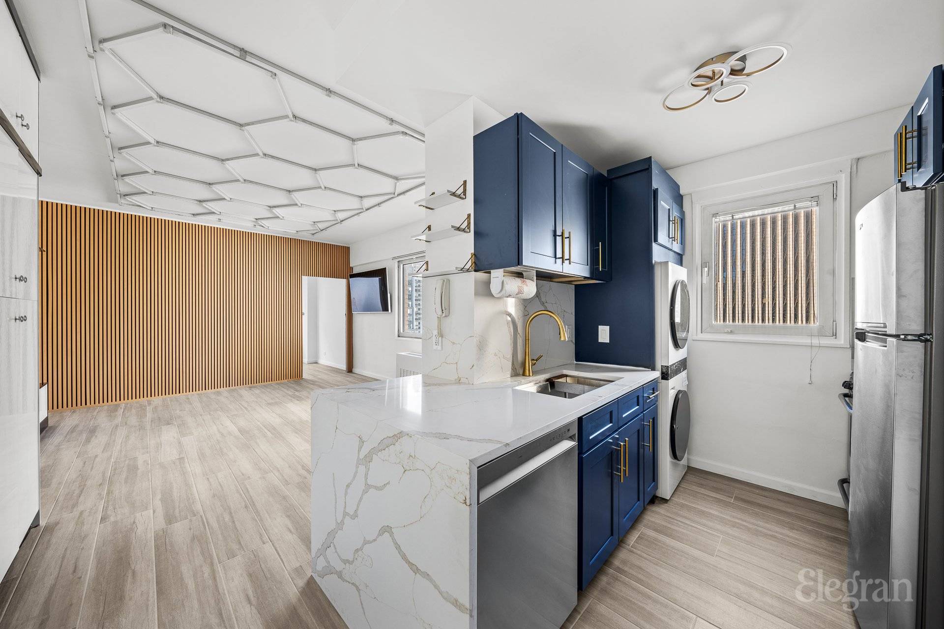 Manhattan, NY 10019,58 W 58th Street #26-F