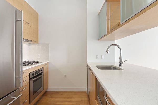 Brooklyn, NY 11201,85 Adams Street #15-B