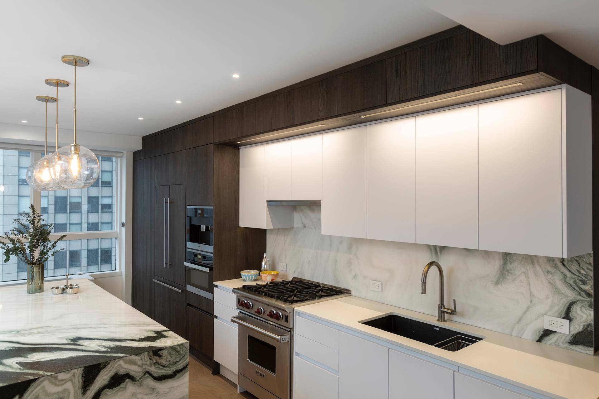 Manhattan, NY 10019,146 W 57TH Street #42DE