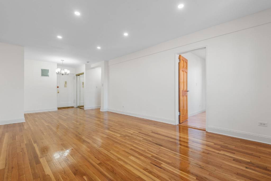 Queens, NY 11377,65-15 38th Avenue #5W