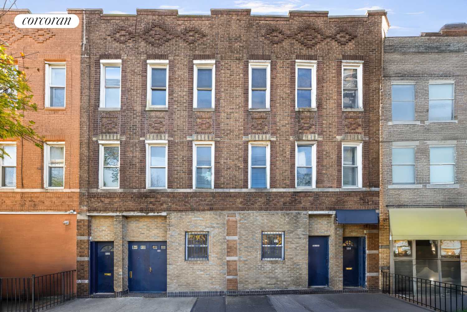 Queens, NY 11385,564-566 GRANDVIEW Avenue