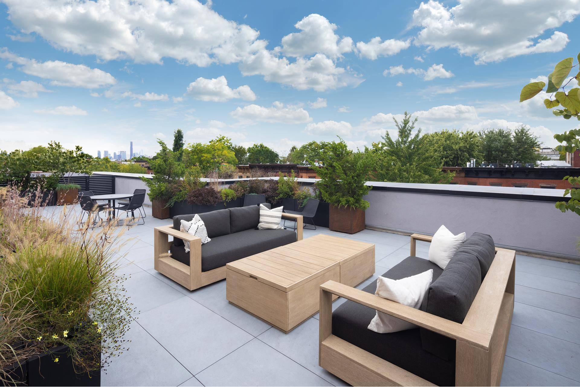 Brooklyn, NY 11233,524 HALSEY Street #202