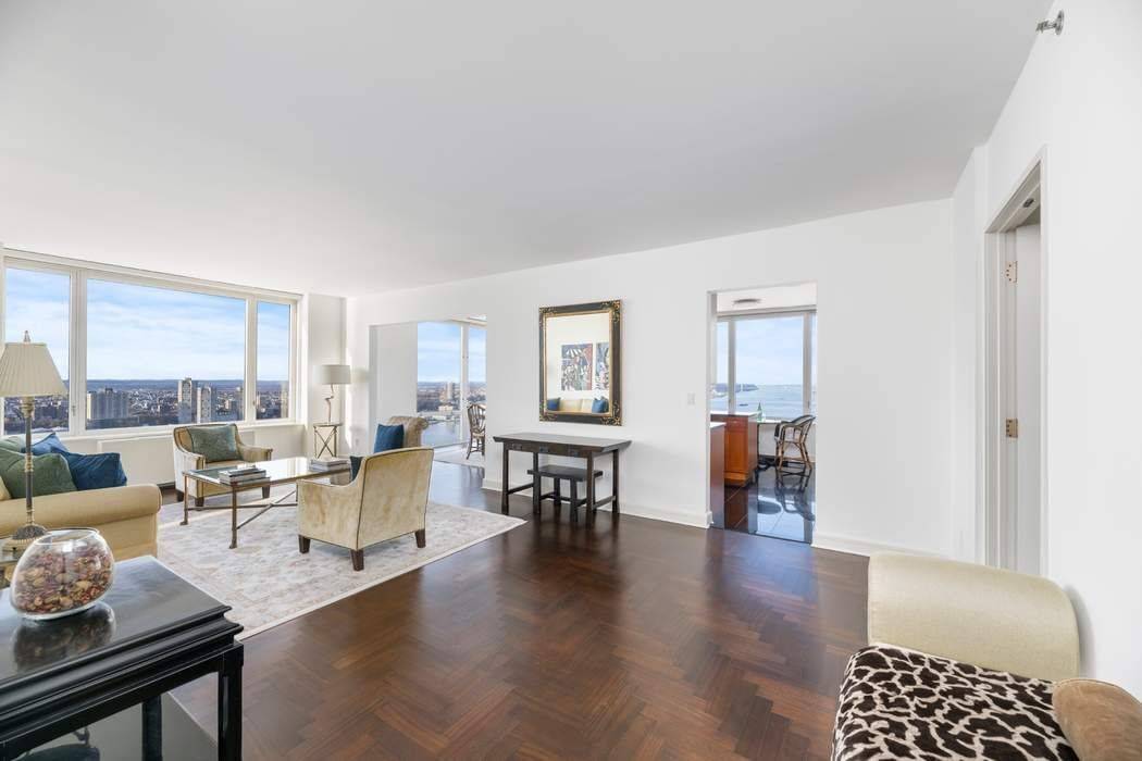 Manhattan, NY 10069,220 Riverside Boulevard #44A