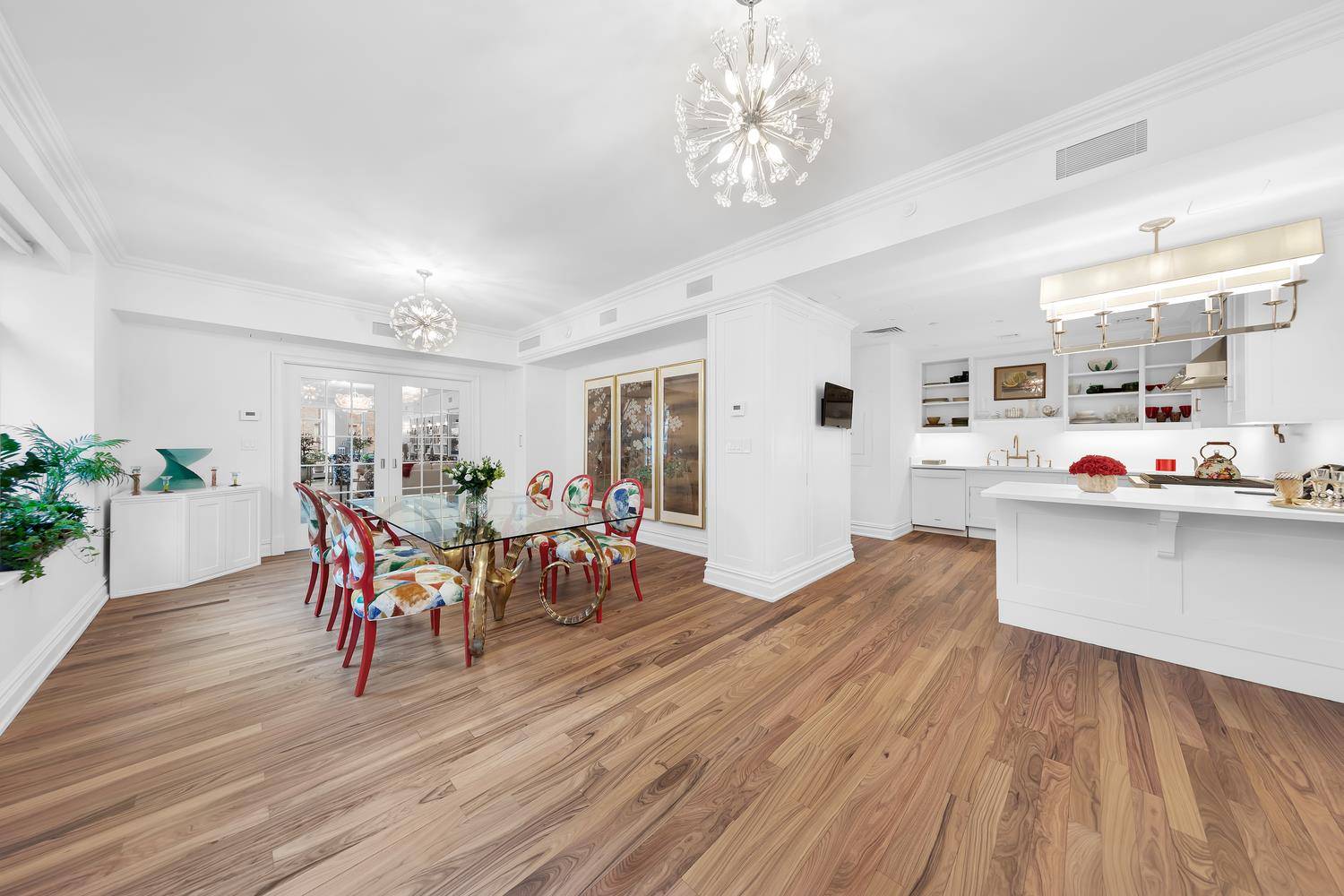 Manhattan, NY 10024,535 W END Avenue #8A