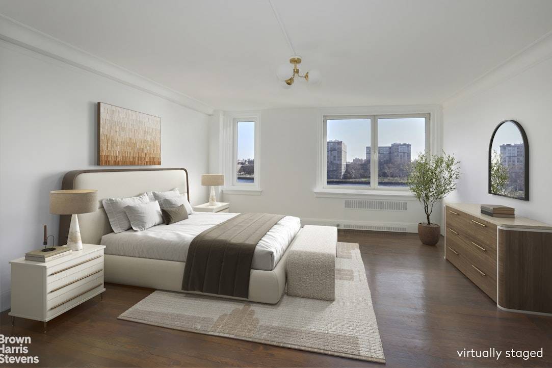 Manhattan, NY 10075,1 E END Avenue #4/5B