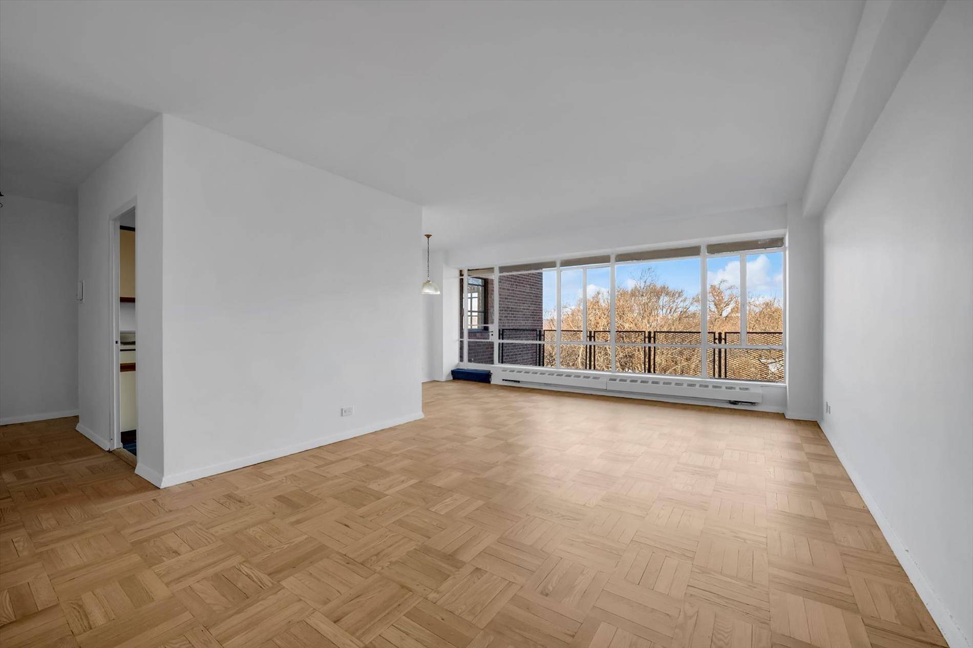 Bronx, NY 10463,2727 Palisade Avenue #12-A