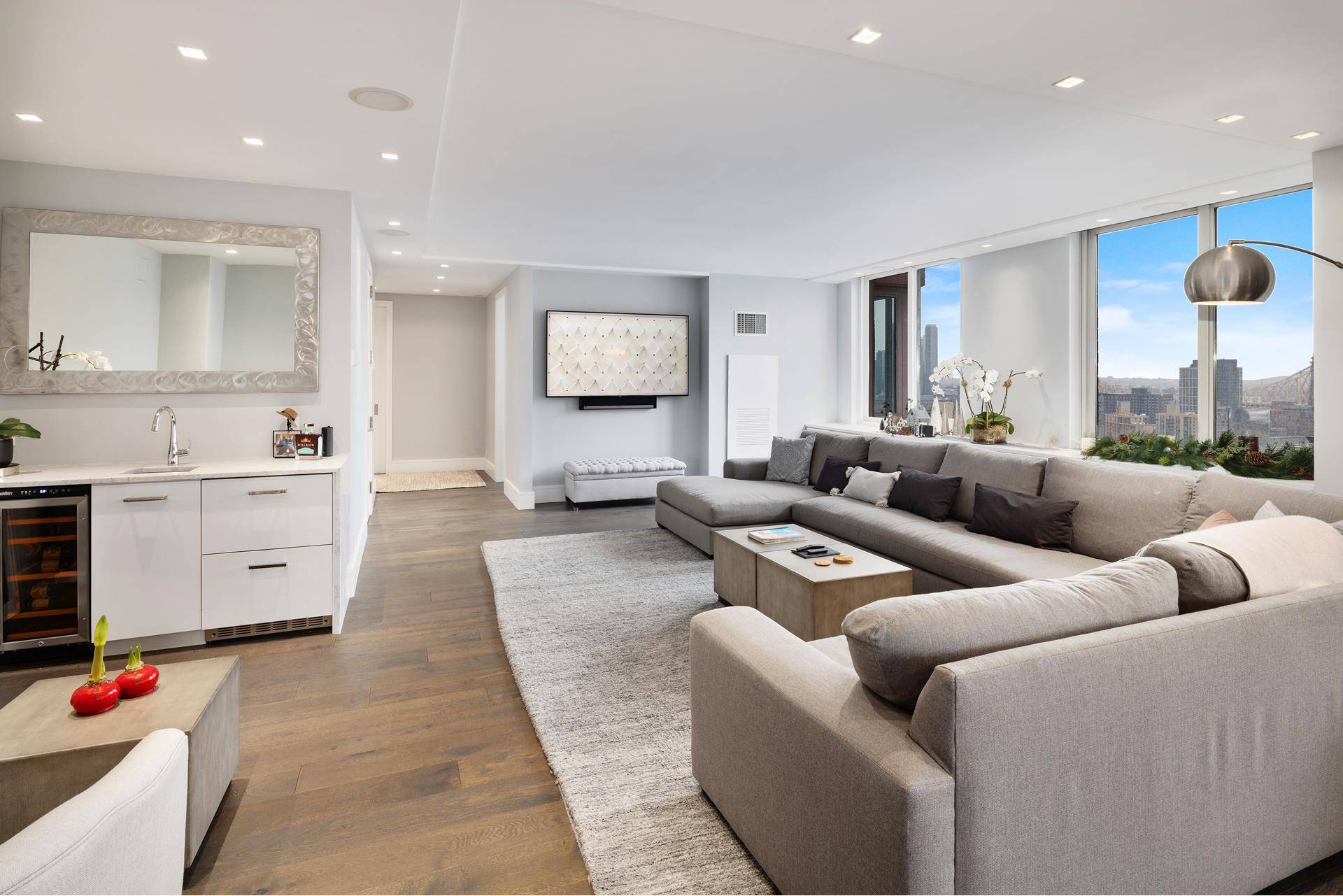 Manhattan, NY 10021,524 E 72ND Street #30CDE