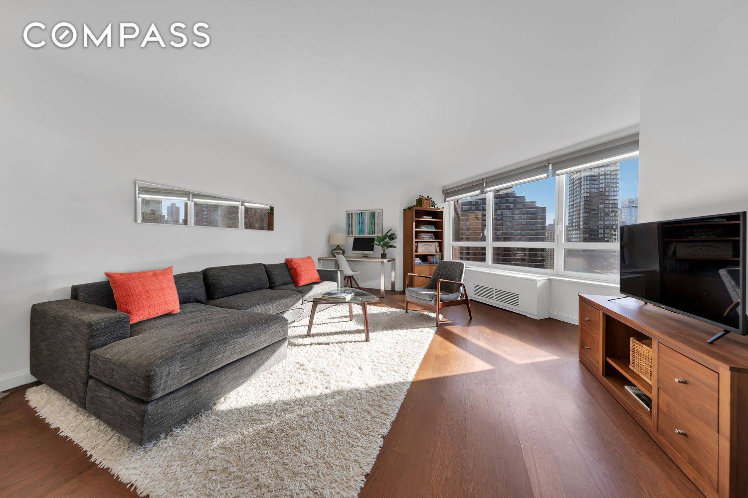 Manhattan, NY 10128,200 E 94th Street #2011