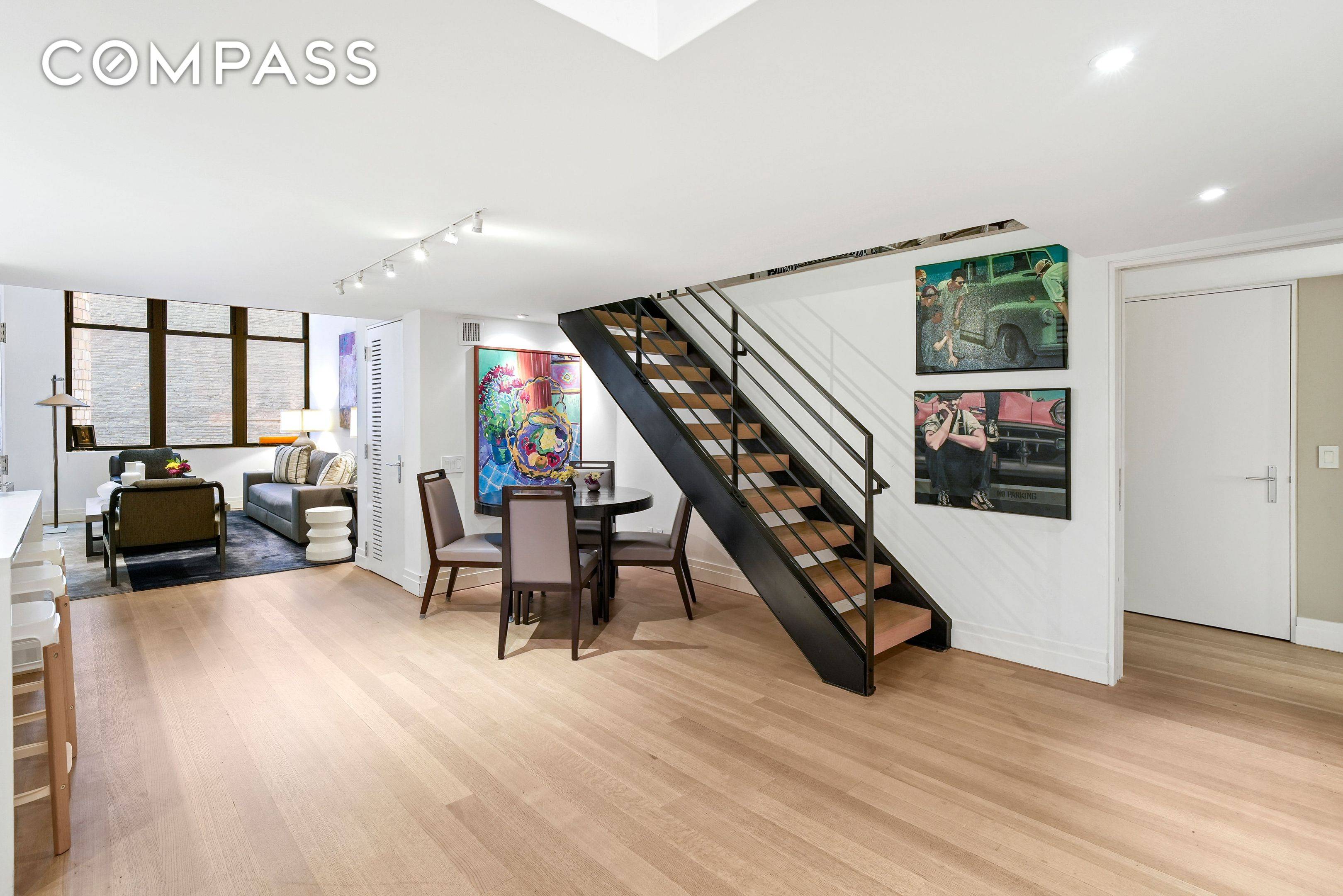 Manhattan, NY 10014,421 Hudson Street #221