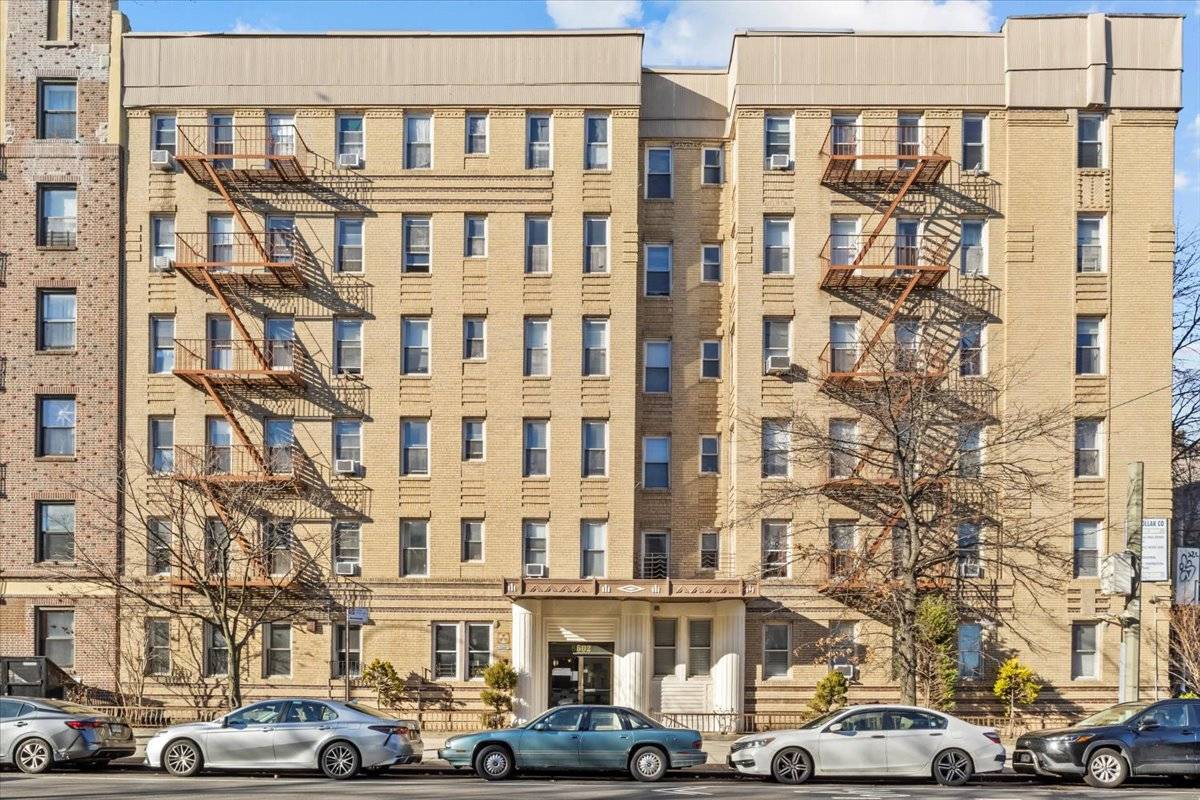 Brooklyn, NY 11209,8502 Fort Hamilton Parkway #6E