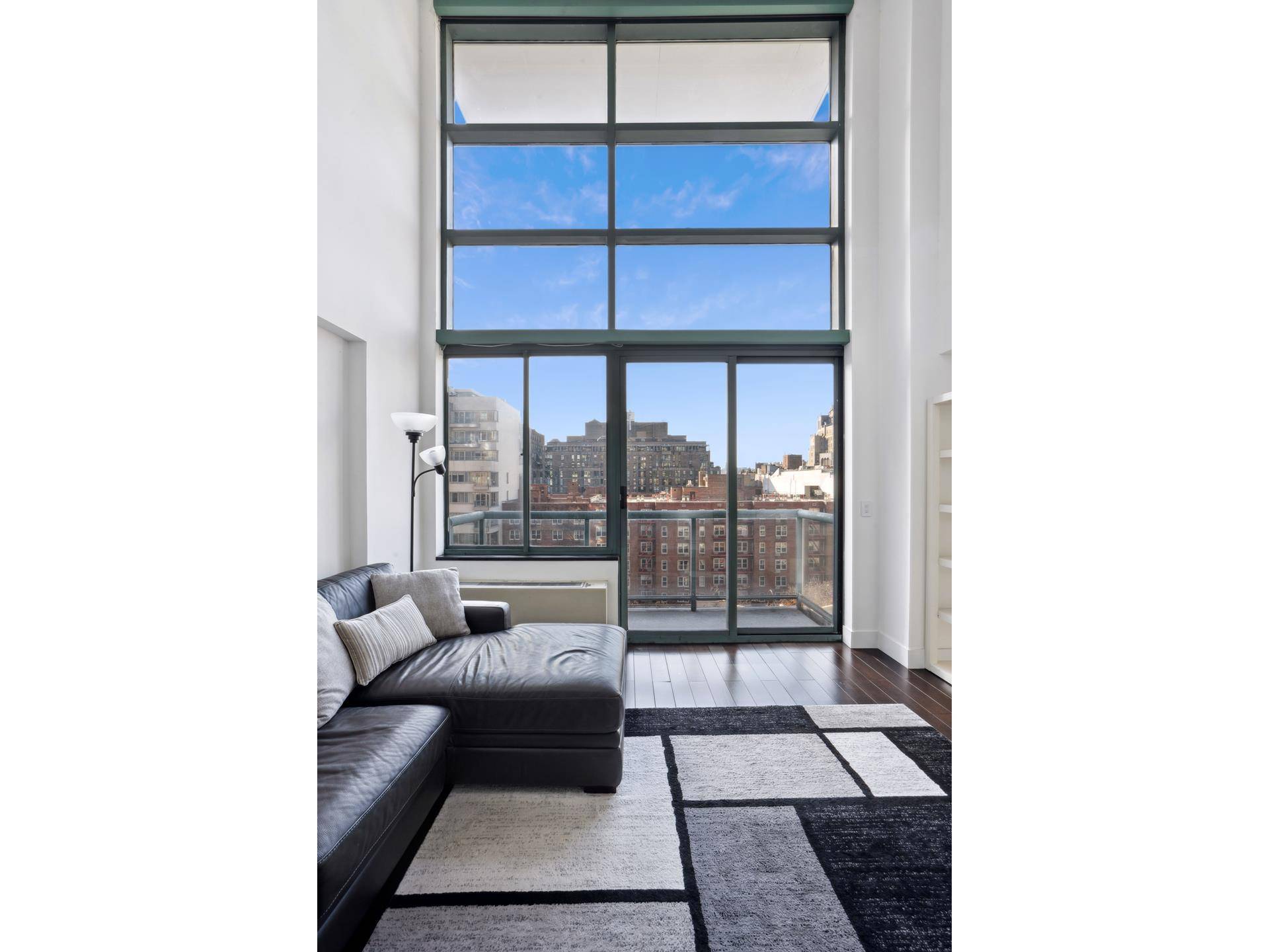 Manhattan, NY 10011,22 W 15TH Street #7I