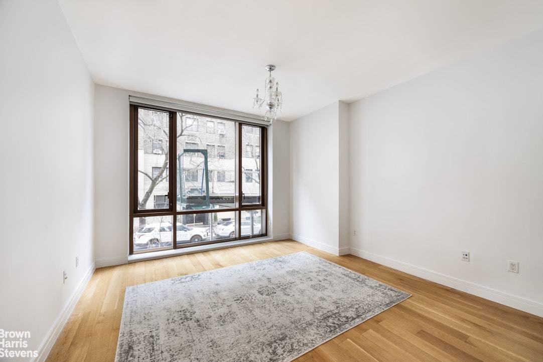Manhattan, NY 10003,230 E 20TH Street #23