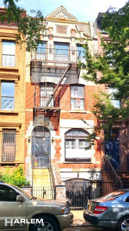 Manhattan, NY 10027,111 W 132nd Street