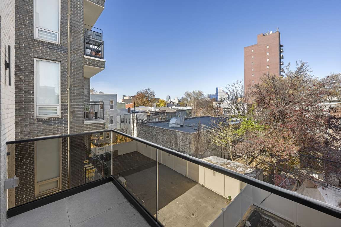 Brooklyn, NY 11211,229 WITHERS Street #2D