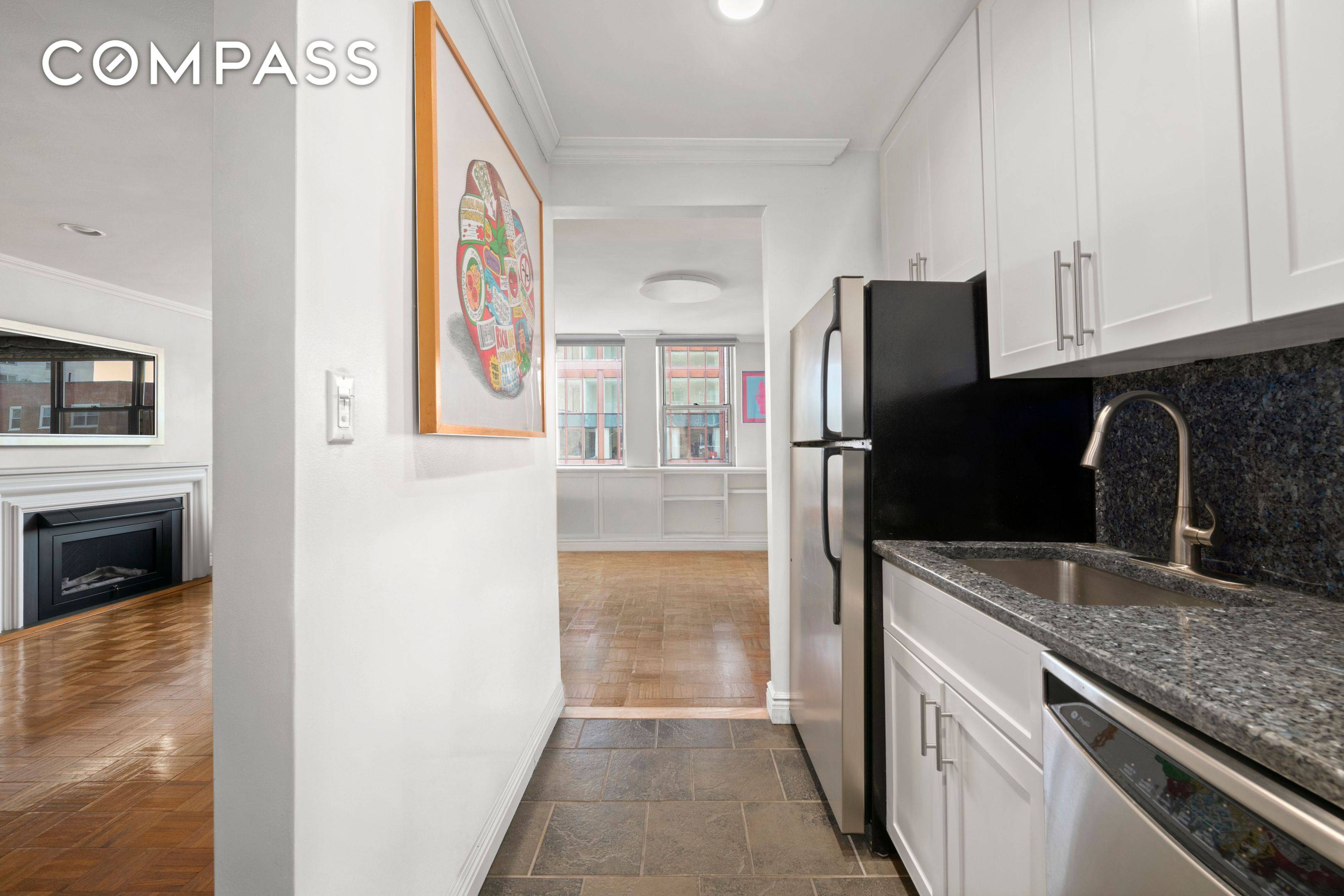 Manhattan, NY 10003,32 Gramercy Park S #15G