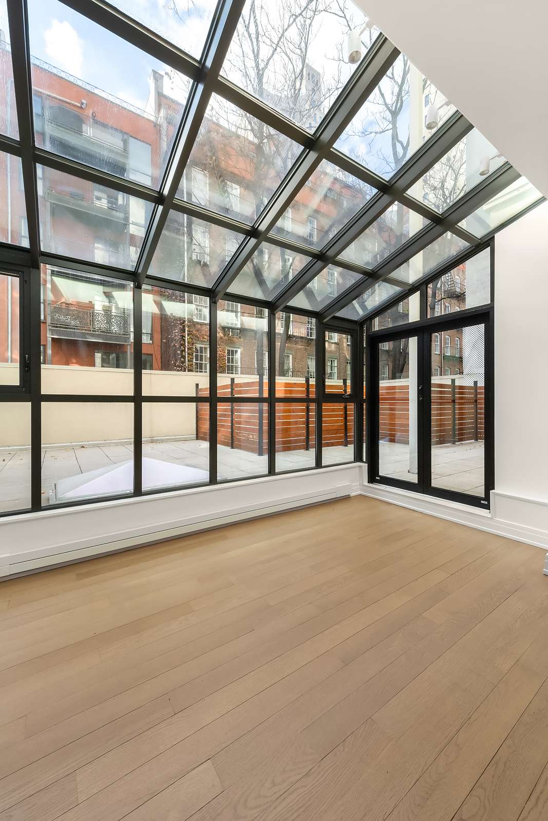 Manhattan, NY 10028,320 E 82nd Street #Maisonette