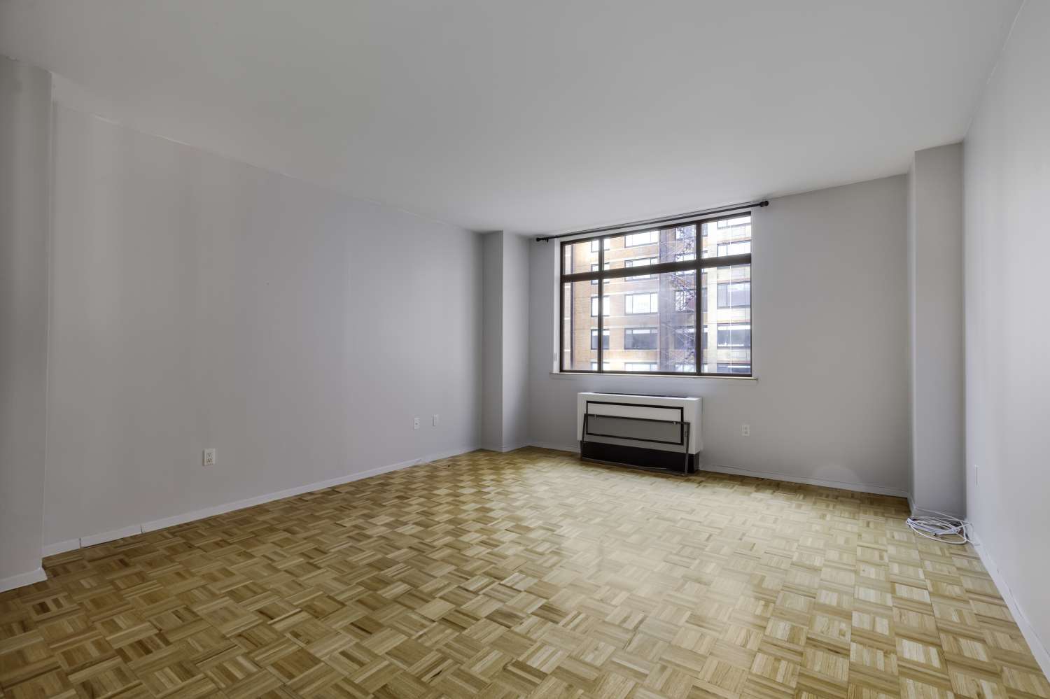 Manhattan, NY 10280,350 ALBANY Street #4L