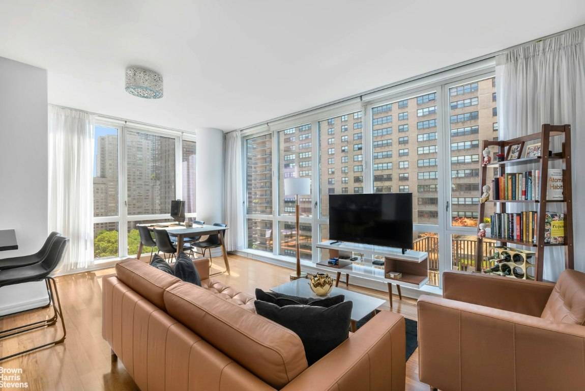 Manhattan, NY 10023,200 W END Avenue #16H