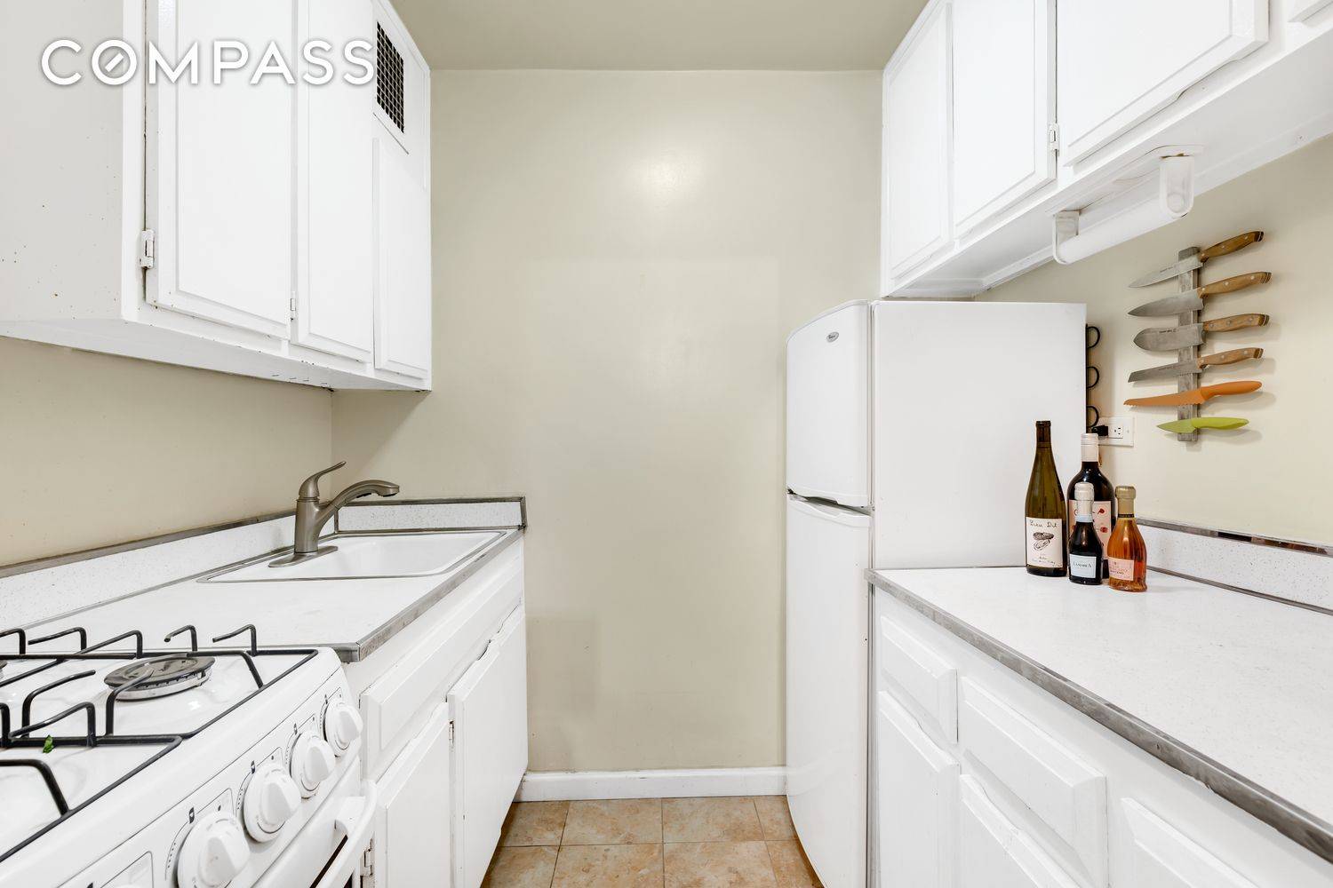 Manhattan, NY 10011,10 W 15th Street #713