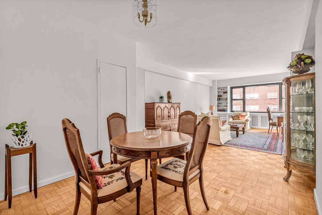Manhattan, NY 10028,80 E End Avenue #14C