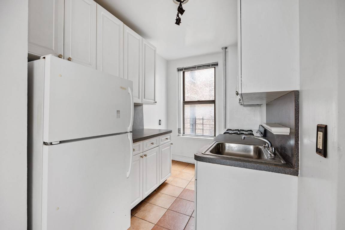 Manhattan, NY 10031,750 Riverside Drive #4C