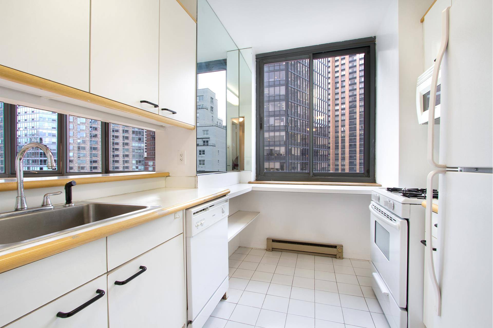 Manhattan, NY 10023,2000 BROADWAY #11F