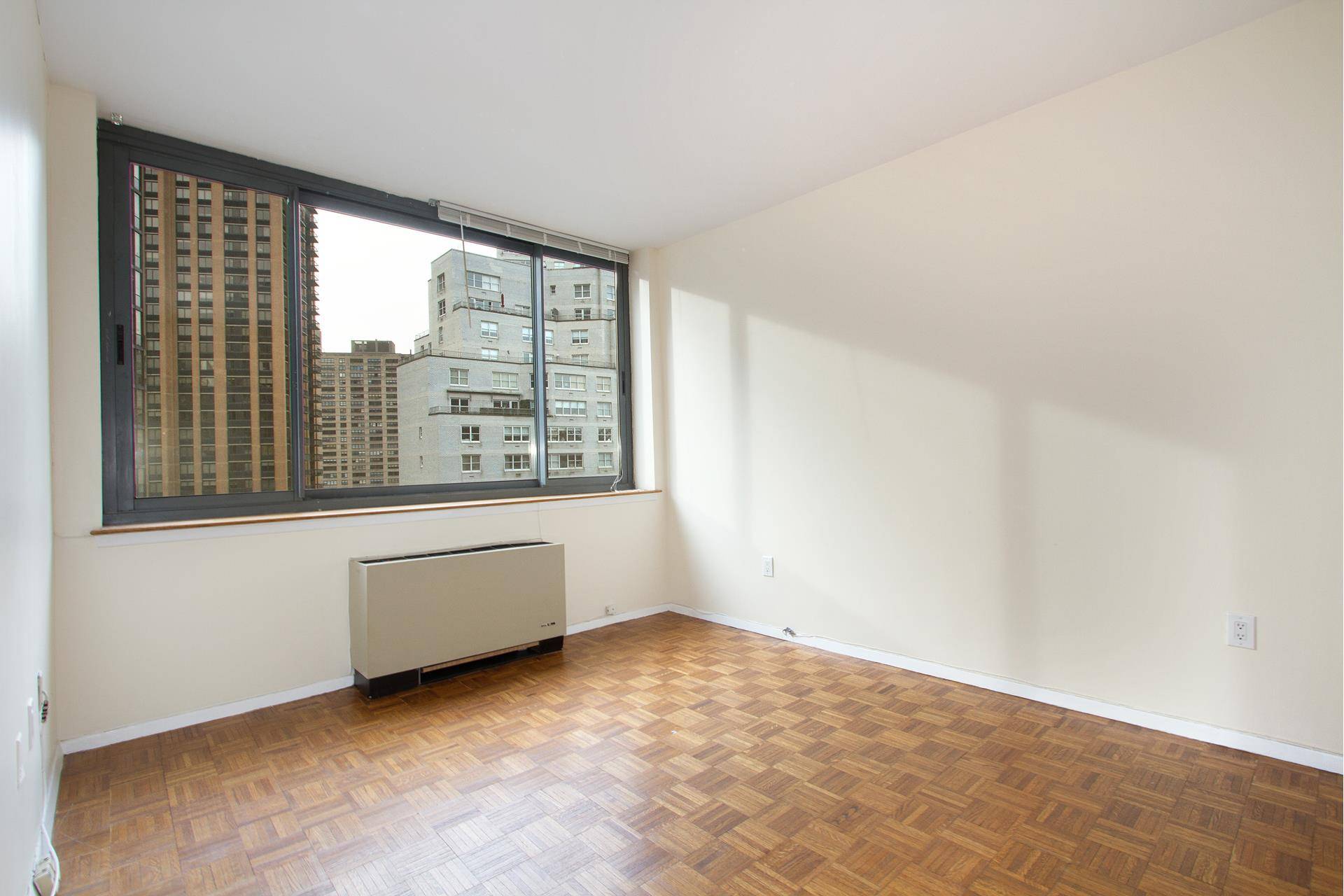 Manhattan, NY 10023,2000 BROADWAY #11F