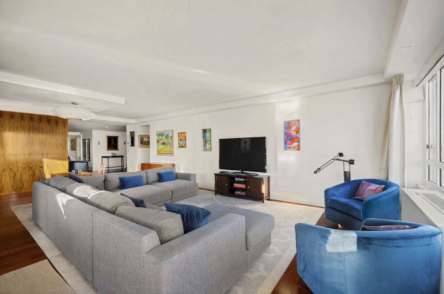 Manhattan, NY 10021,190 E 72ND Street #34CD