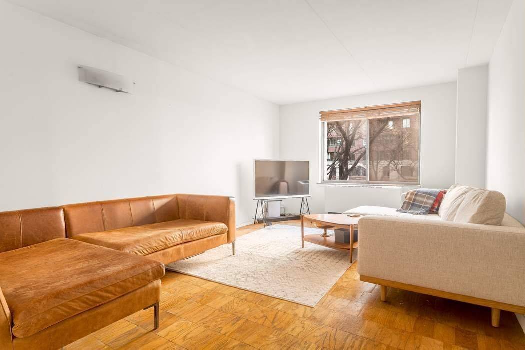 Manhattan, NY 10280,300 Rector Place #2G