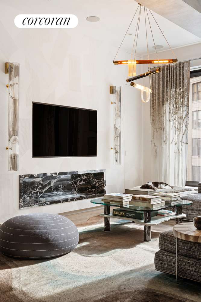 Manhattan, NY 10013,11 BEACH Street #5B