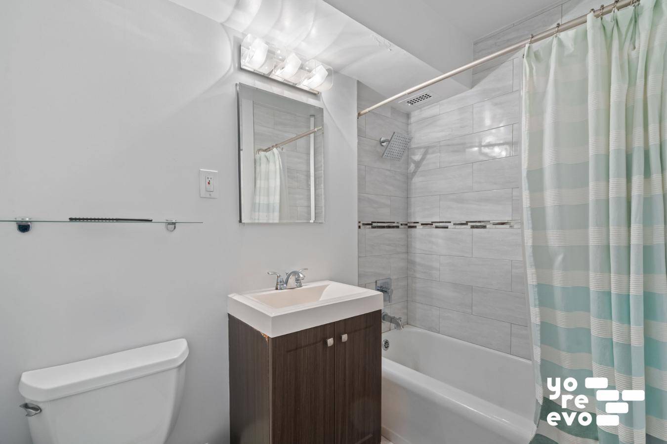 Manhattan, NY 10022,357 E 57th Street #8B