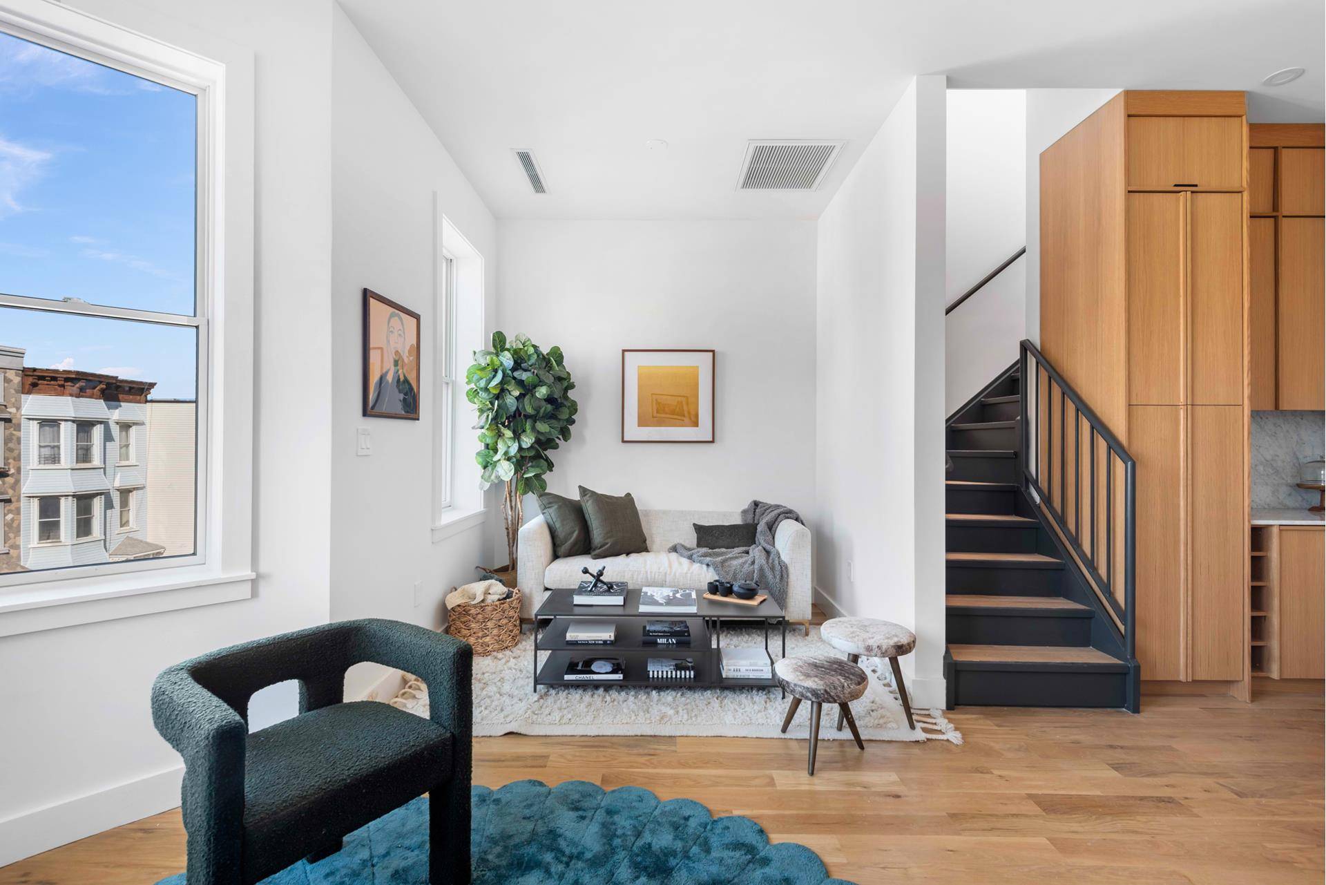 Brooklyn, NY 11221,1174 PUTNAM Avenue #3