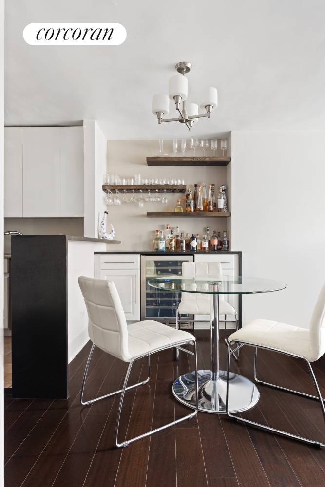 Manhattan, NY 10003,32 GRAMERCY Park S #7F