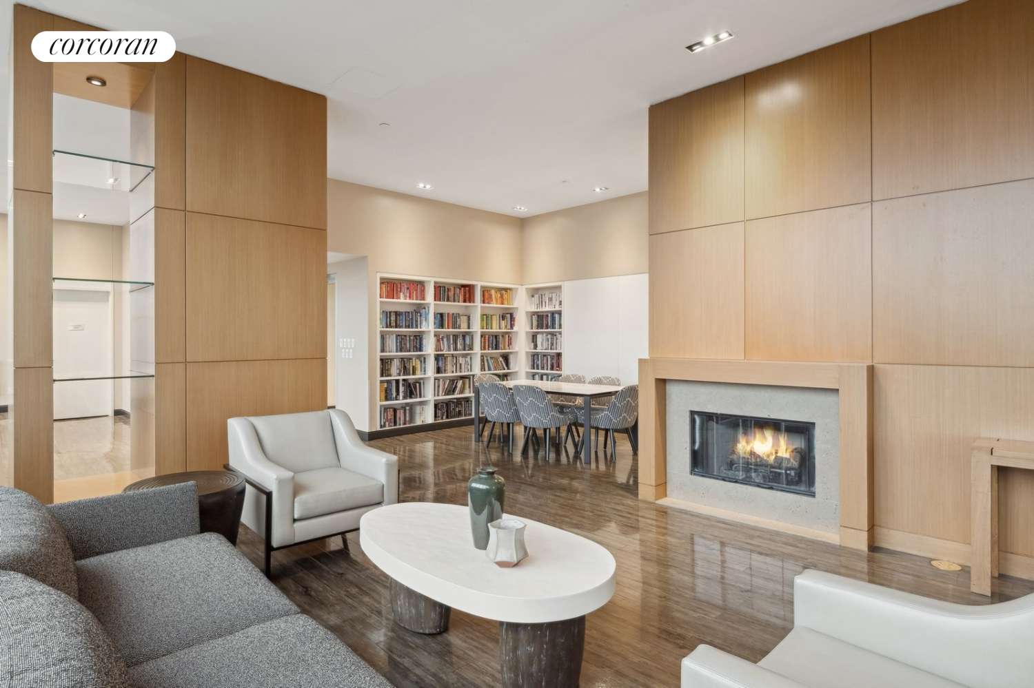 Manhattan, NY 10044,425 MAIN Street #16B