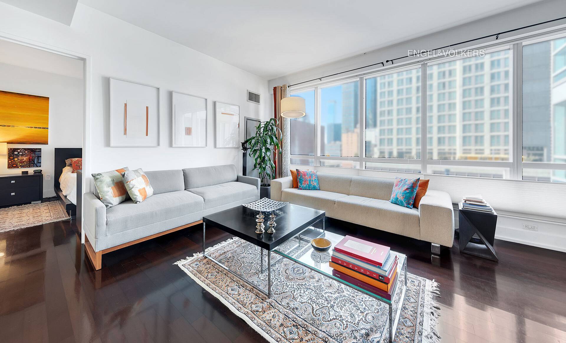 Manhattan, NY 10036,350 W 42nd Street #6M