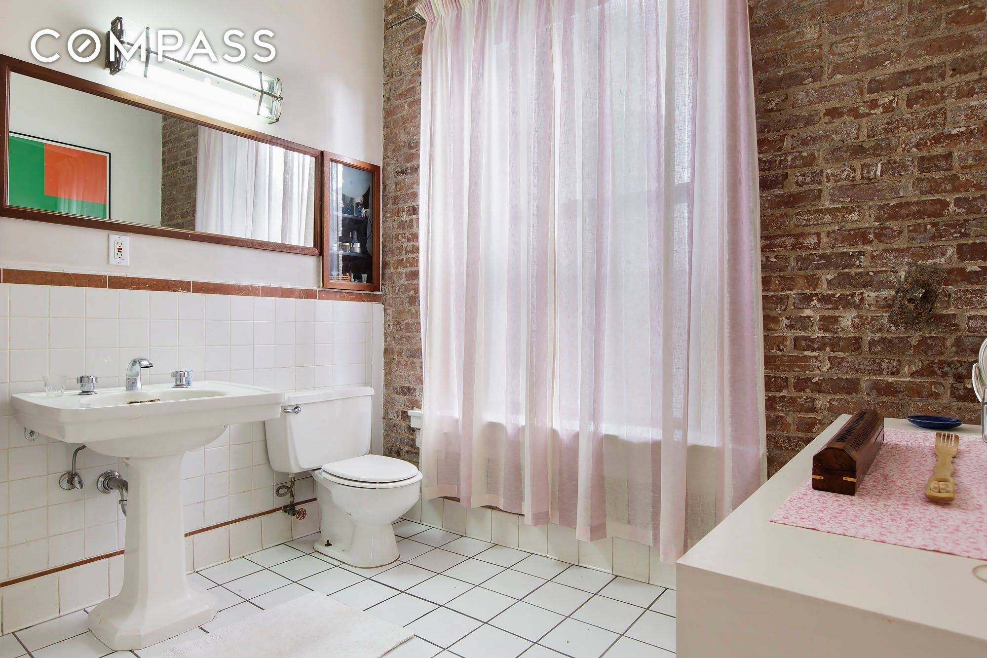 Manhattan, NY 10012,35 Bond Street #5