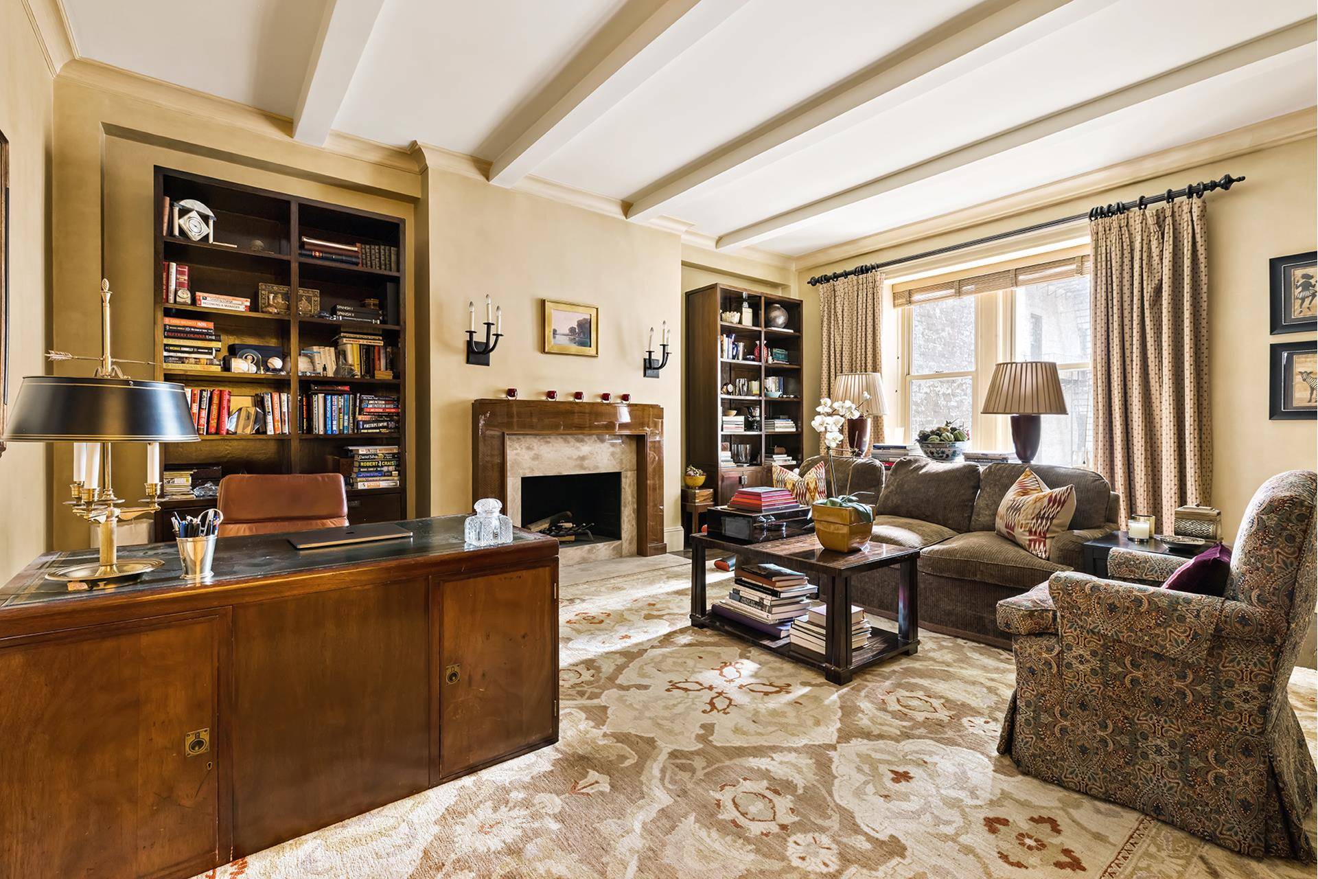 Manhattan, NY 10075,925 PARK Avenue #2A