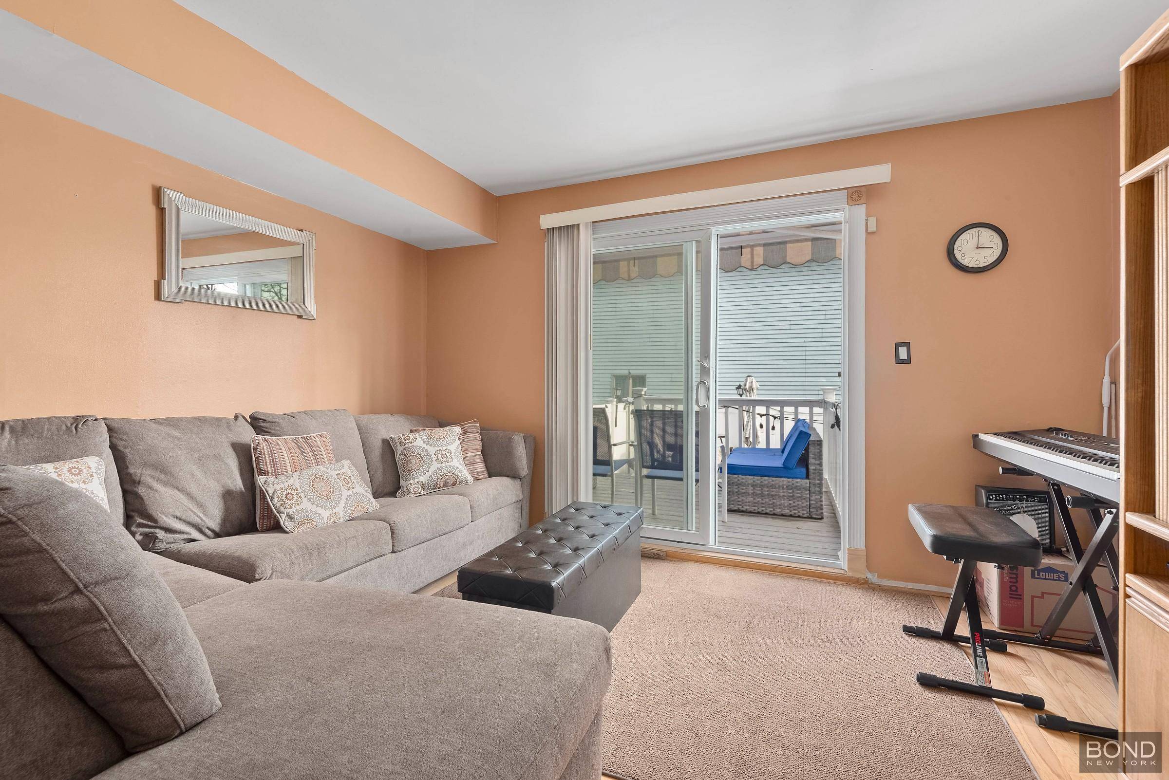 Statenisland, NY 10312,717 Annadale Road