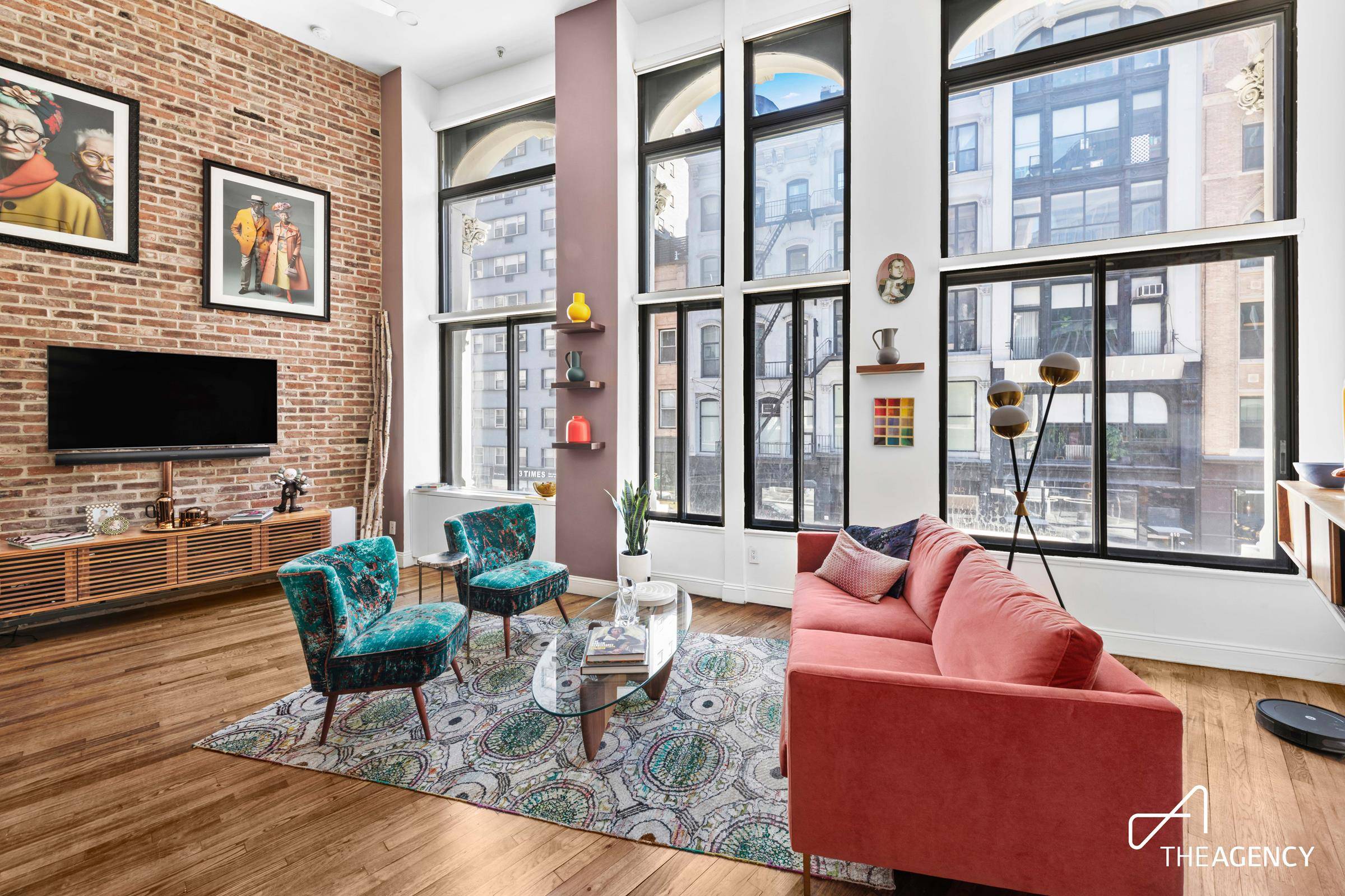 Manhattan, NY 10003,67 E 11TH Street #323