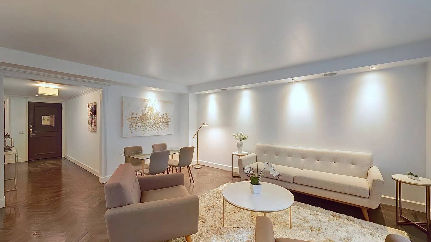 Manhattan, NY 10028,1049 5th Avenue #6A