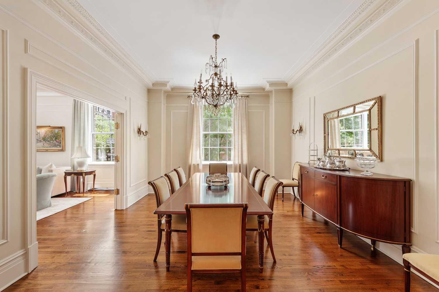 Manhattan, NY 10028,960 PARK Avenue #1E