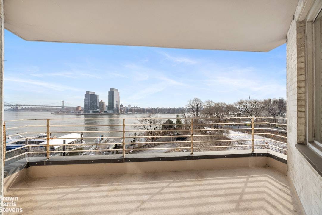 Manhattan, NY 10128,200 E END Avenue #7F