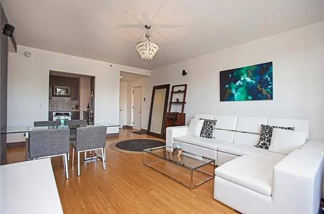 Queens, NY 11101,5-43 48TH Avenue #3A
